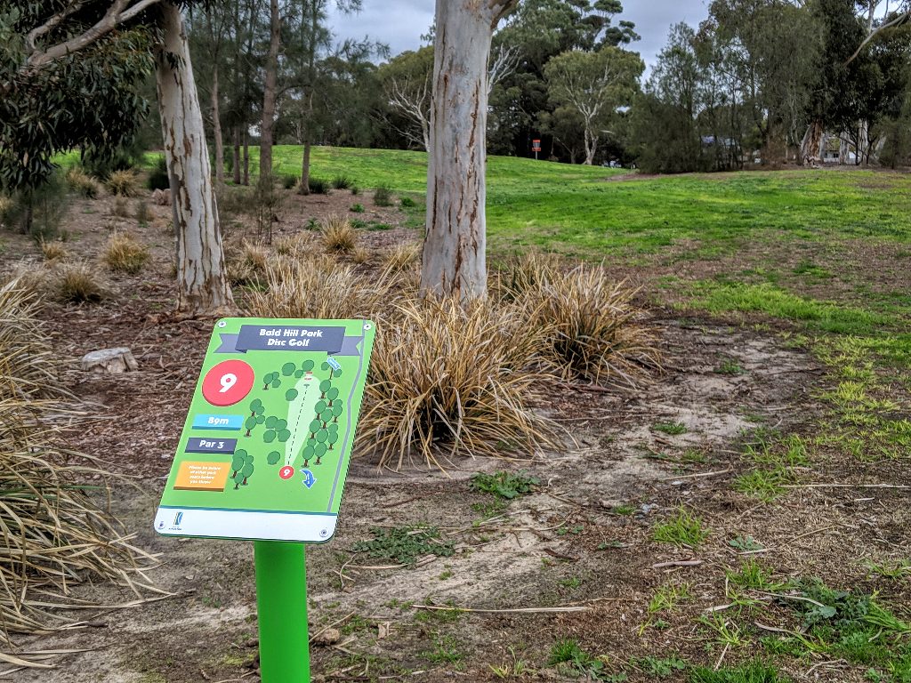 an image of disc golf tee sign